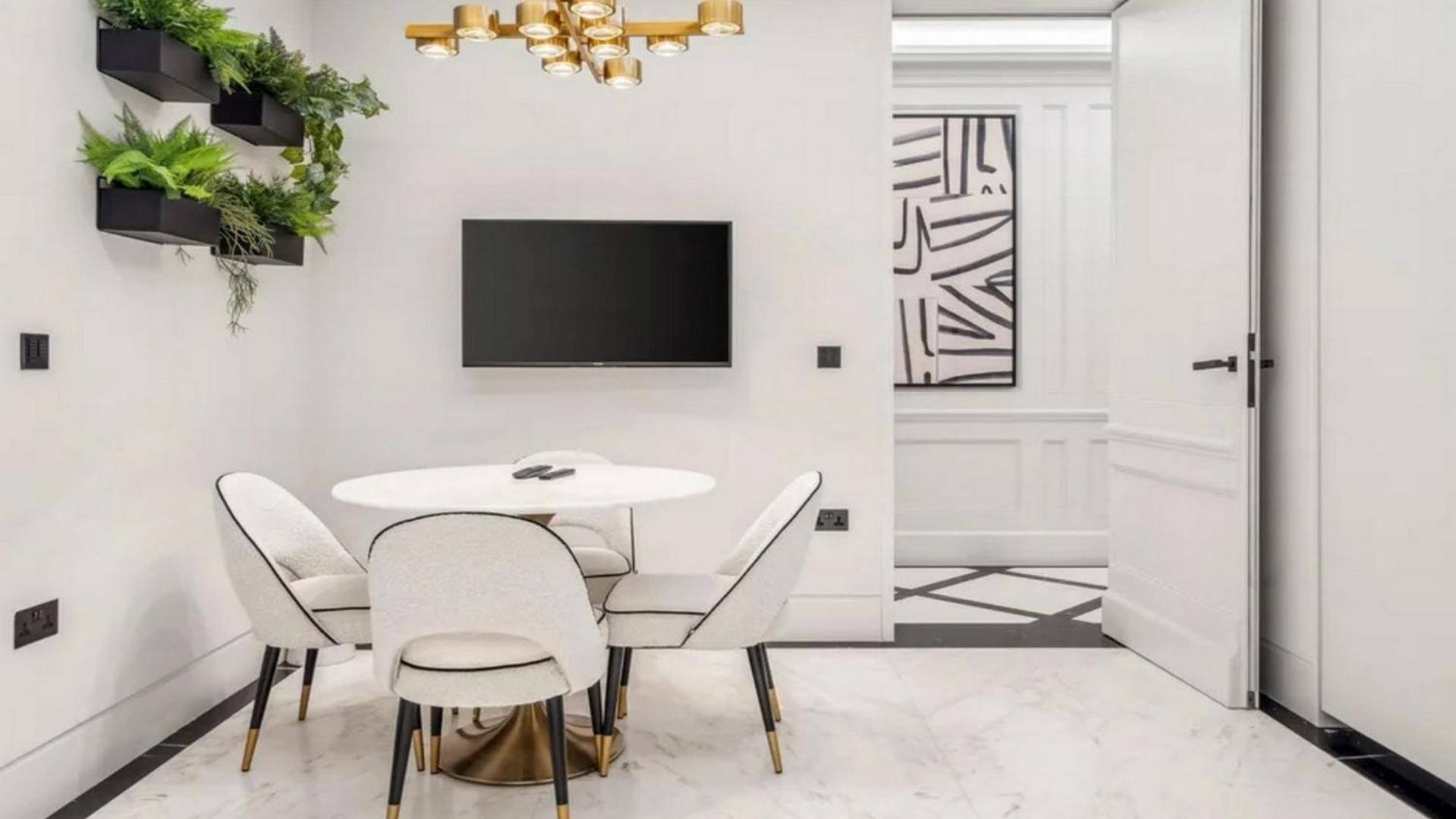 Langham -premiumlondonapt London